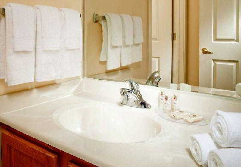 Towneplace Suites By Marriott Findlay Esterno foto